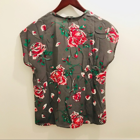 Joie Suela Silk Rose Print Blouse Small Gray flowers top shirt - Picture 2 of 8